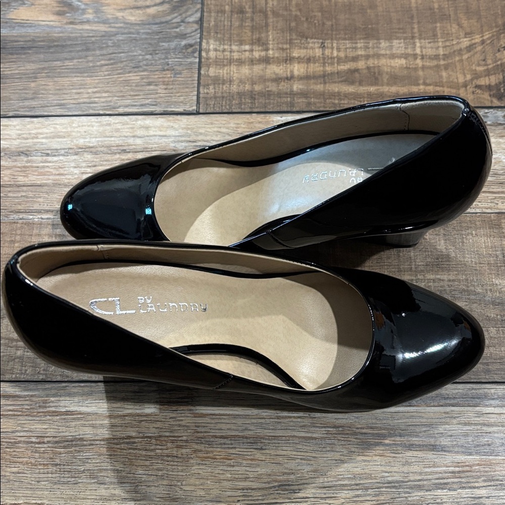 Chinese Laundry Shiny Black Wedges - Picture 7 of 9